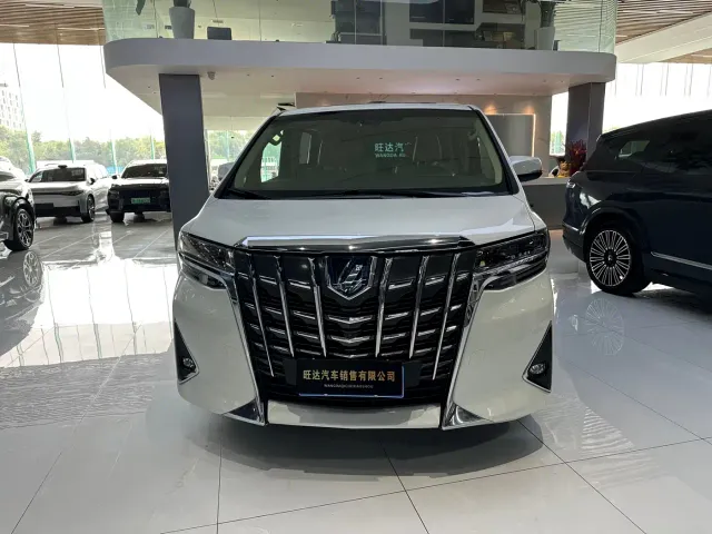 Toyota Alphard — Фото автомобиля 2