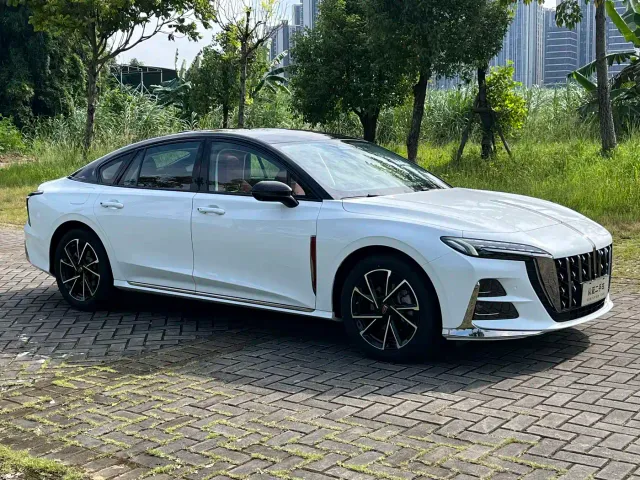 Hongqi H6 — Фото автомобиля 3