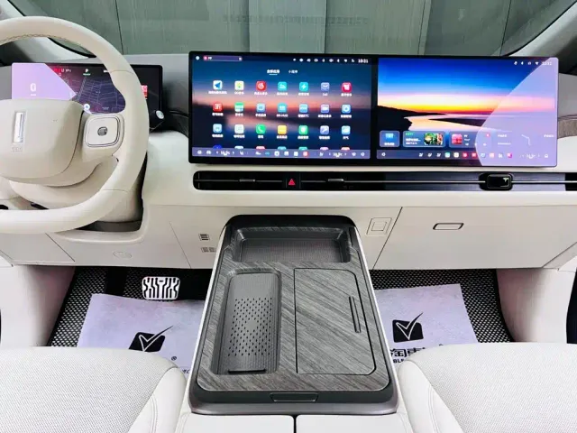 Wey Alpine — Фото автомобиля 11