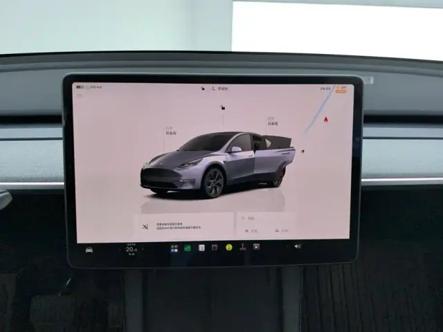 Tesla Model Y — Фото автомобиля 14