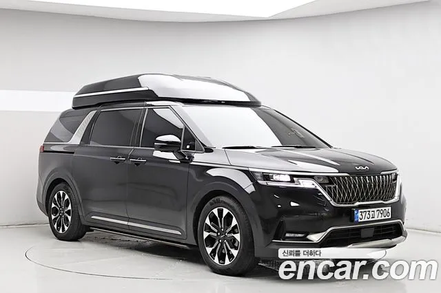 Kia Carnival Generation 4 — Фото автомобиля 3
