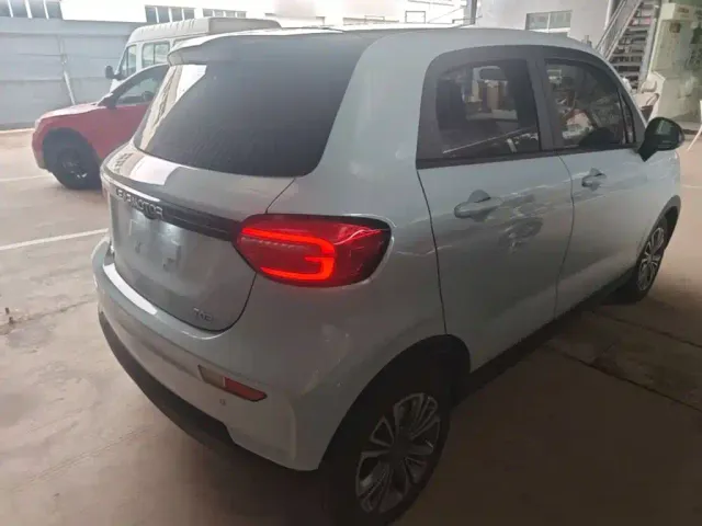 Leapmotor T03 — Фото автомобиля 6