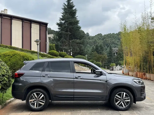 Changan CS75 — Фото автомобиля 7