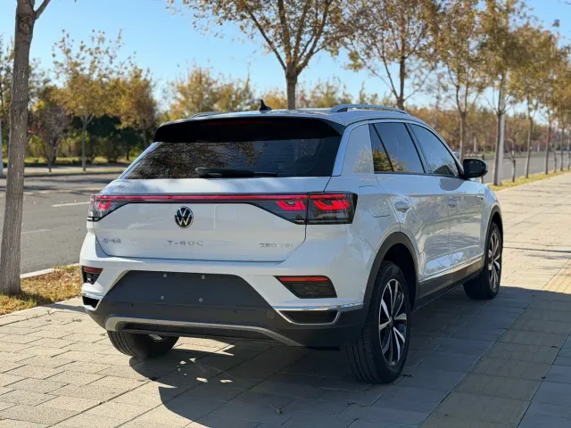 Volkswagen T-Roc — Фото автомобиля 23