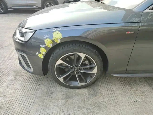 Audi A4L — Фото автомобиля 22