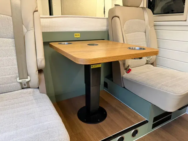 Maxus V80 RV — Фото автомобиля 22
