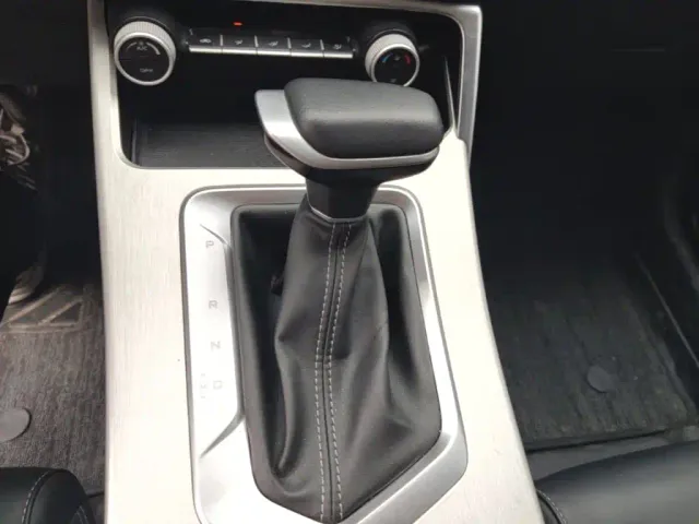 Geely Binyue 2025 1.5L CVT Super Edition — Фото автомобиля 9