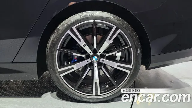 BMW 5-Series 5 серия (G60) 530i xDrive M Sport — Фото автомобиля 6