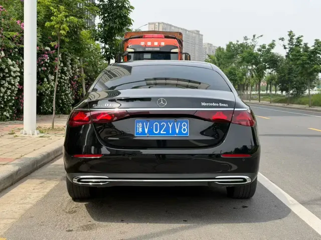 Mercedes-Benz E-Class — Фото автомобиля 8