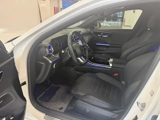 Mercedes-Benz C-Class — Фото автомобиля 7