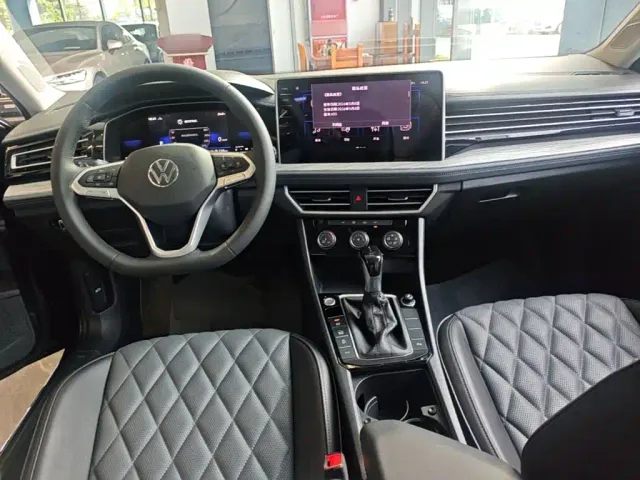 Volkswagen Sagitar — Фото автомобиля 9