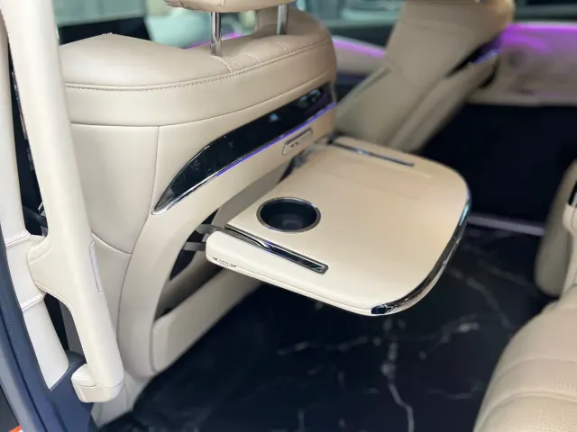 Toyota Granvia — Фото автомобиля 11