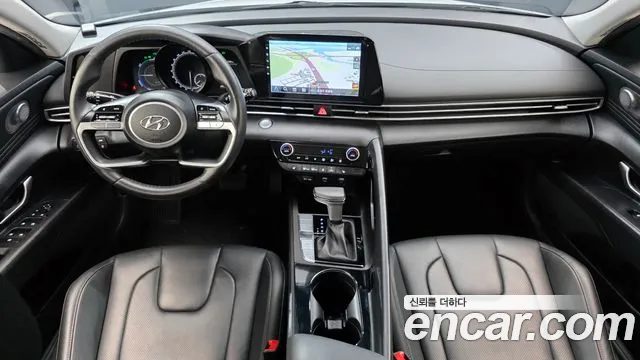 Hyundai Avante CN7 — Фото автомобиля 10