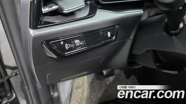 Kia Niro — Фото автомобиля 23