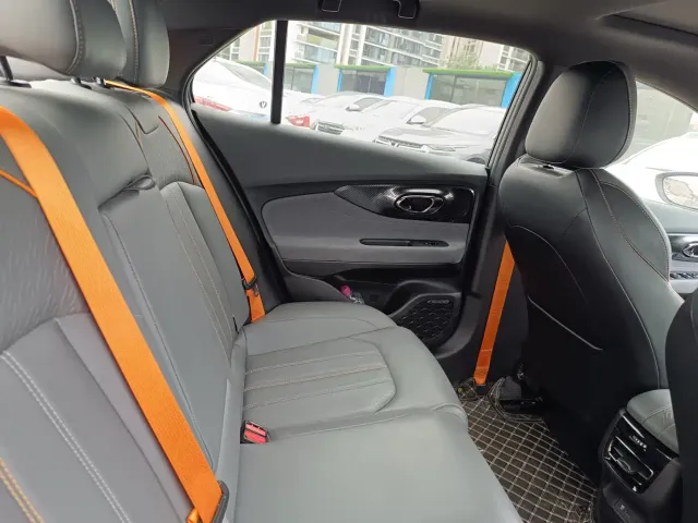 GAC Trumpchi Trumpchi Emkoo 2022 270T DCT J16 R-style Track Edition — Фото автомобиля 16
