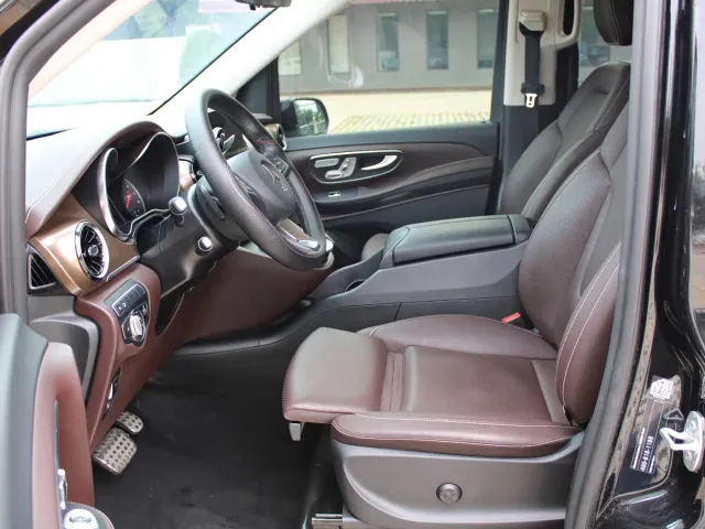 Mercedes-Benz V-Class — Фото автомобиля 7