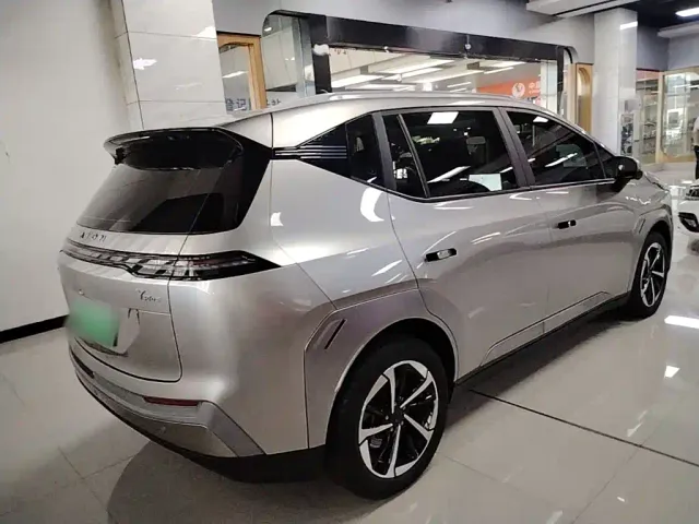 GAC Aion Y — Фото автомобиля 6