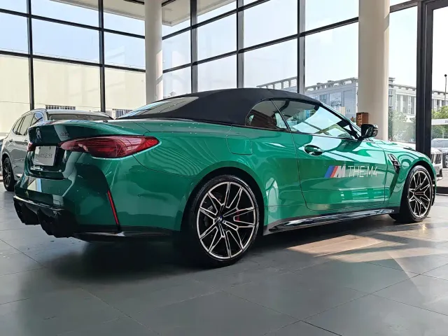 BMW M4 — Фото автомобиля 5