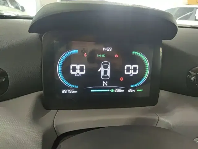 Leapmotor Leapmotor T03 2023 310 Light Edition — Фото автомобиля 11