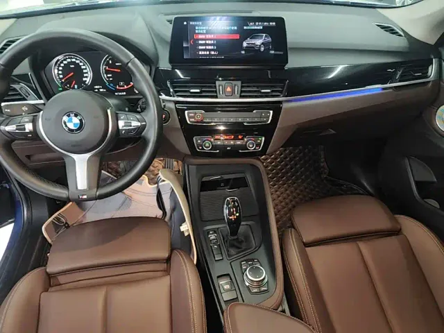 BMW X1 — Фото автомобиля 13