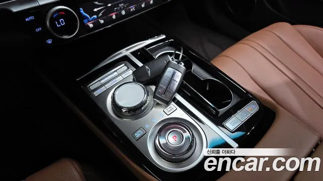 Genesis G80 Бензин 3.5 турбо AWD — Фото автомобиля 9
