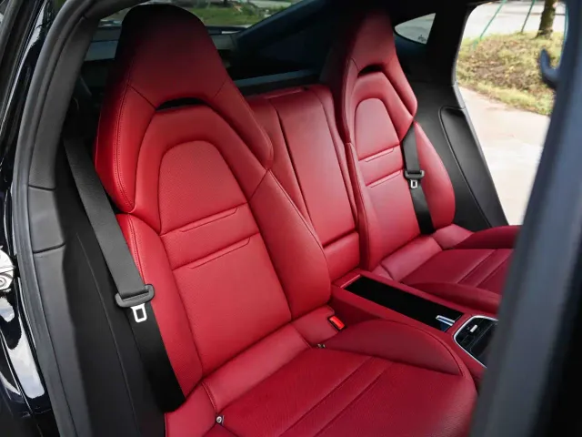 Porsche Panamera — Фото автомобиля 19
