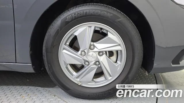 Hyundai AVANTE Новый Avante (CN7) — Фото автомобиля 21