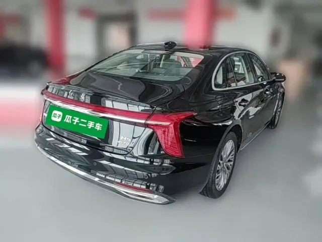 Hongqi H5 — Фото автомобиля 9