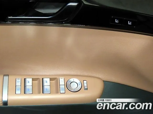 Hyundai Grandeur GN7 — Фото автомобиля 13