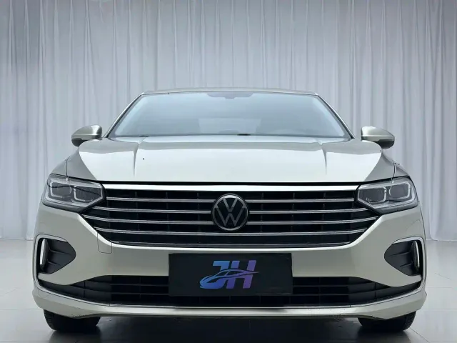 Volkswagen Lavida — Фото автомобиля 2