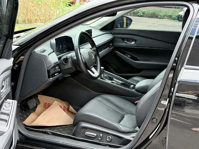 Honda Accord — Фото автомобиля 7