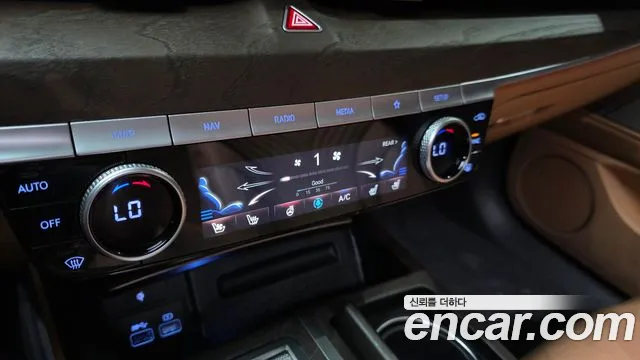 Genesis G80 Бензин 2.5 турбо AWD — Фото автомобиля 15