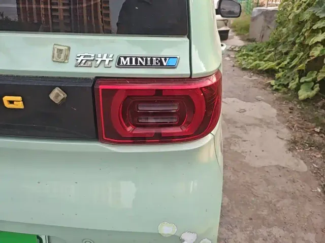 Wuling Hongguang Mini EV — Фото автомобиля 7