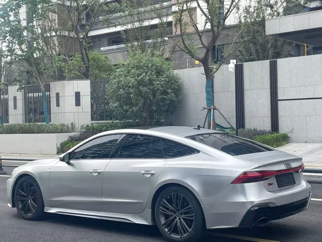 Audi A7 — Фото автомобиля 10