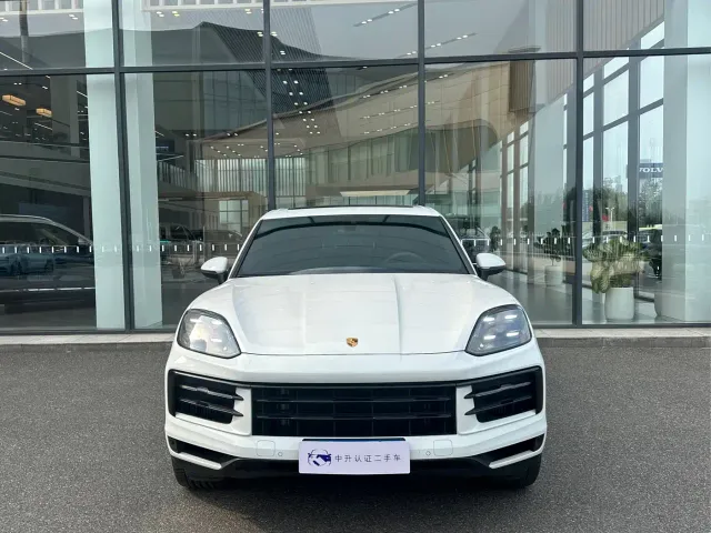 Porsche Cayenne — Фото автомобиля 2