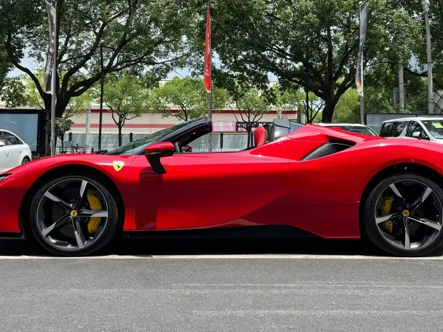 Ferrari SF90 — Фото автомобиля 5