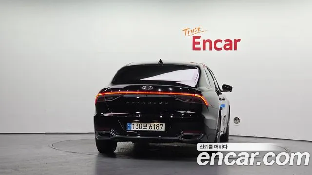 Hyundai Grandeur Новый Grandeur IG — Фото автомобиля 4