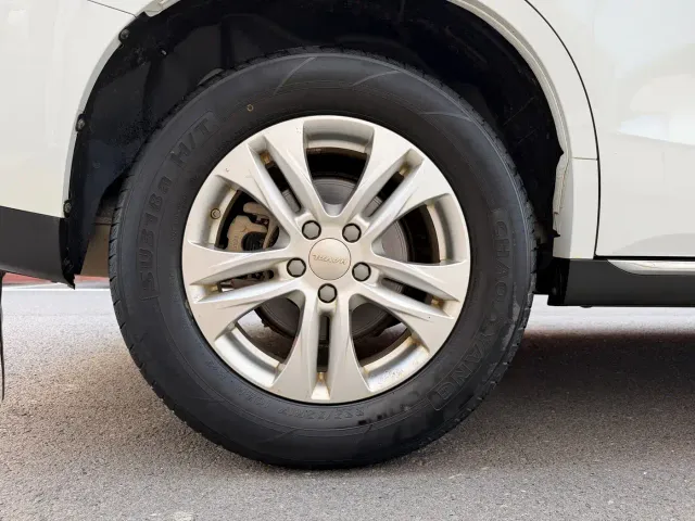 Haval M6 — Фото автомобиля 24