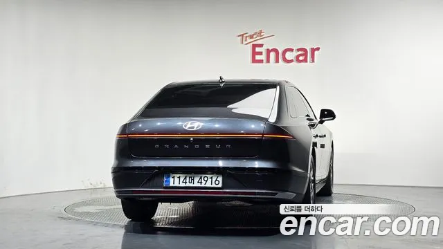 Hyundai Grandeur Grandeur (GN7) 2.5 Бензин 2WD — Фото автомобиля 4