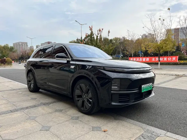 Li Auto L7 — Фото автомобиля 3
