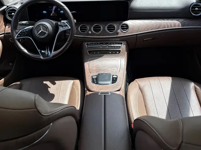Mercedes-Benz E-Class — Фото автомобиля 10