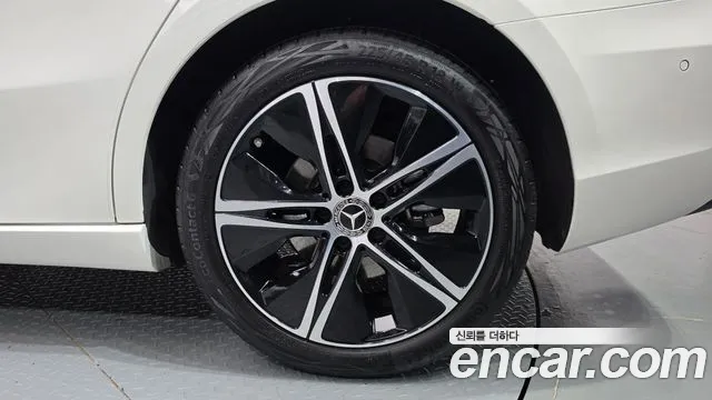 Mercedes-Benz A-Class W177 — Фото автомобиля 6