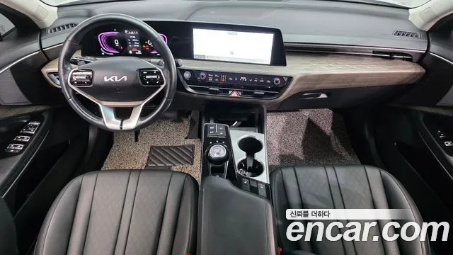 Kia K8 — Фото автомобиля 7