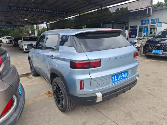 Geely ICON — Фото автомобиля 7