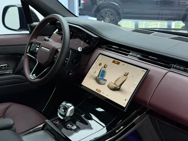 Land Rover Range Rover Sport — Фото автомобиля 9