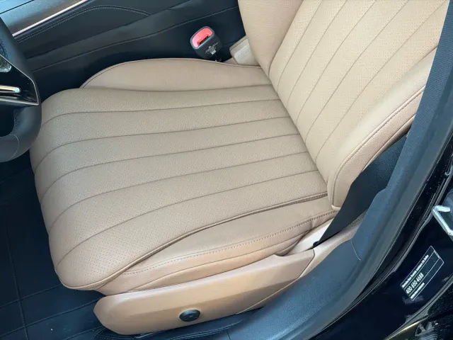 Mercedes-Benz E-Class — Фото автомобиля 6