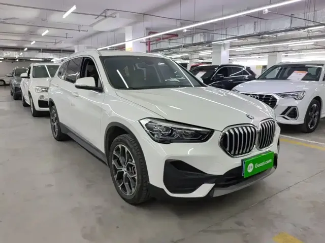 BMW X1 — Фото автомобиля 3