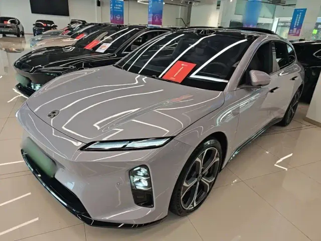 Фотография автомобиля — Nio ET5 Touring