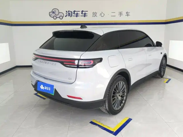 Leapmotor C11 — Фото автомобиля 3