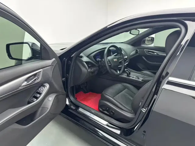 Cadillac CT5 — Фото автомобиля 5